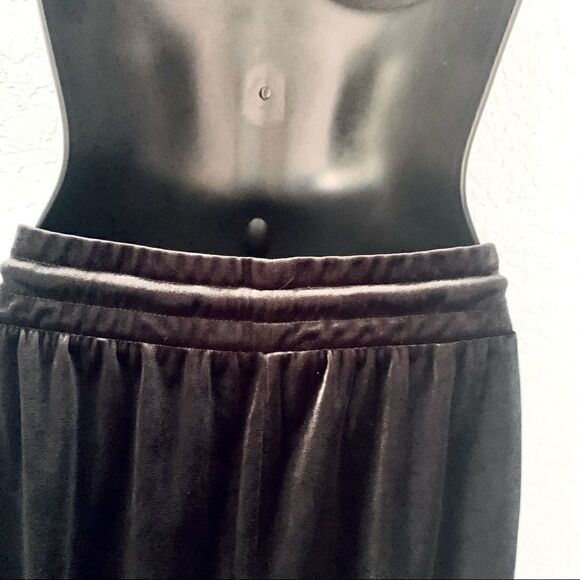 Forever 21 Black Velvet Drawstring Joggers Size Small - Picture 10 of 14